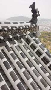 姫路城　屋根　漆喰　白