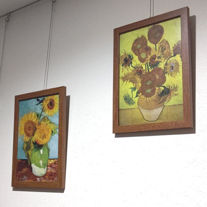 ゴッホ ひまわり3本&15本展示